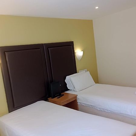 Wakefield Limes Lodge Екстер'єр фото